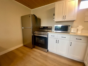 Sunset Queen Suite Photo 17